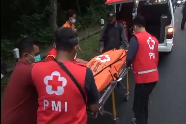 Gagal Menyalip di Jalur...