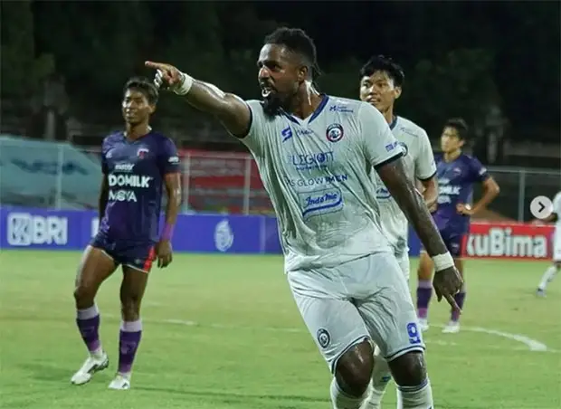 Hasil Persita vs Arema...