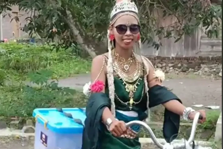 Viral! Wanita Penjual...