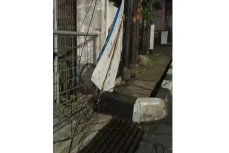 Viral! Pemotor Berjatuhan...
