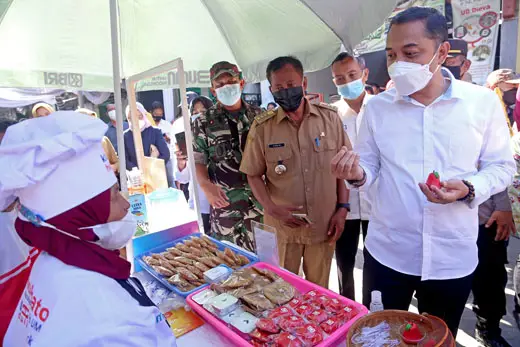 Dongkrak Ekonomi Warga...
