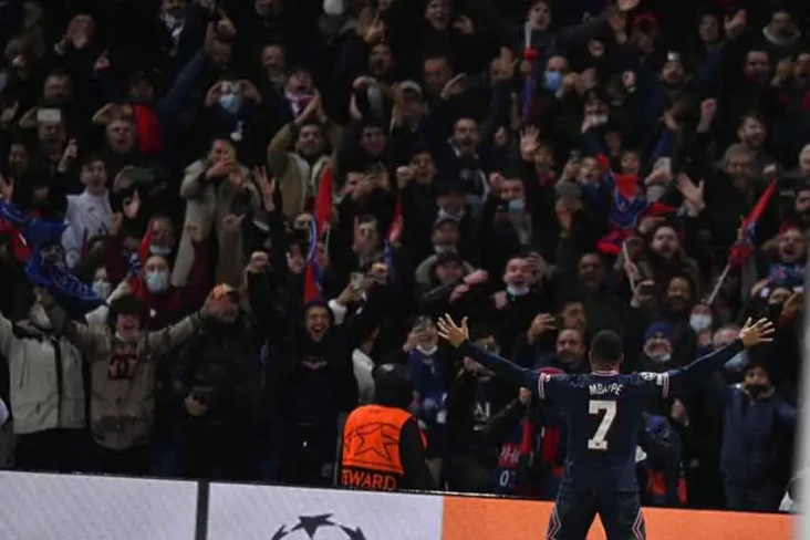 Hasil PSG vs Real Madrid:...