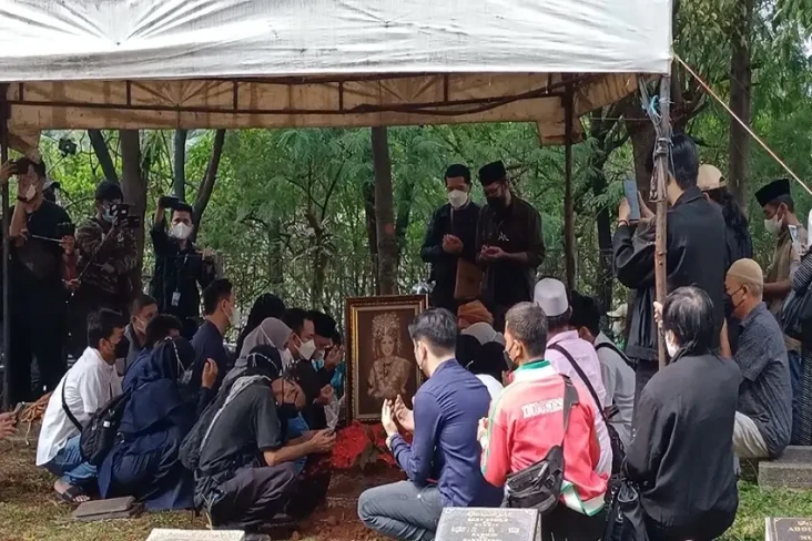 Detik-detik Pemakaman...