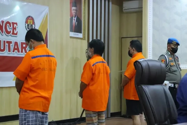 Korupsi Dana COVID-19,...