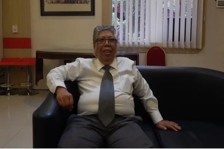 Profesor Unair Masuk...