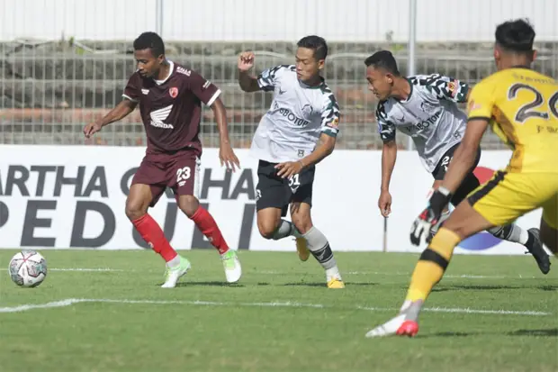 PSM Makassar Mendekat...