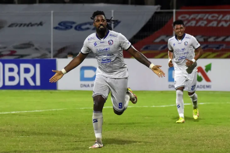 Arema FC vs Madura United:...