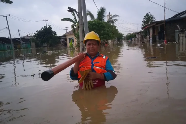 Gardu Kebanjiran, PLN...
