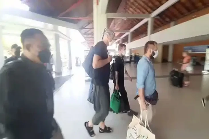 3 Bule Pengeroyok Warga...