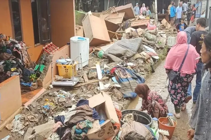 Banjir Hantam 2 Kampung...