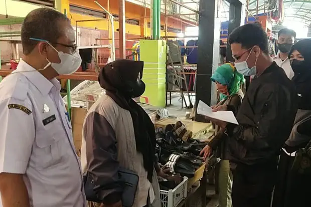 Penerapan Prokes di...