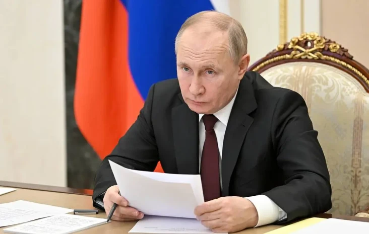 Putin: Barat akan Terapkan...
