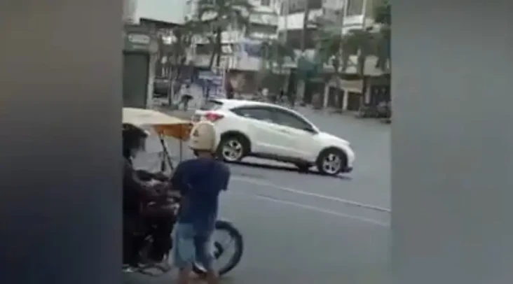 Bentrok Antarpemuda...