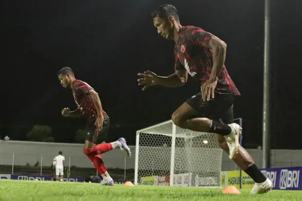 PSM Makassar Ditantang...