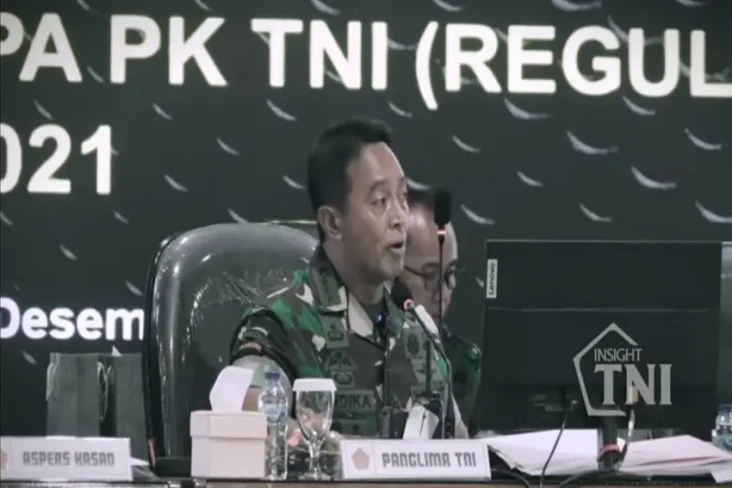 Mengharukan, Jenderal...