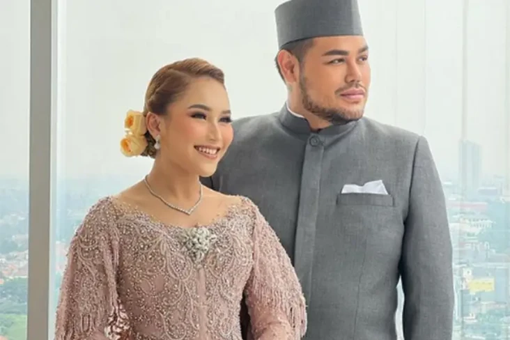 Heboh Foto Ivan Gunawan...