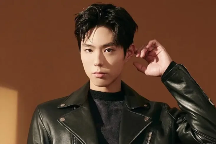 Park Bo Gum Selesai...