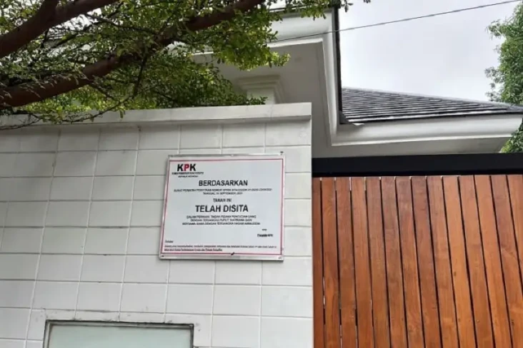 Kontrakan Bupati Probolinggo...