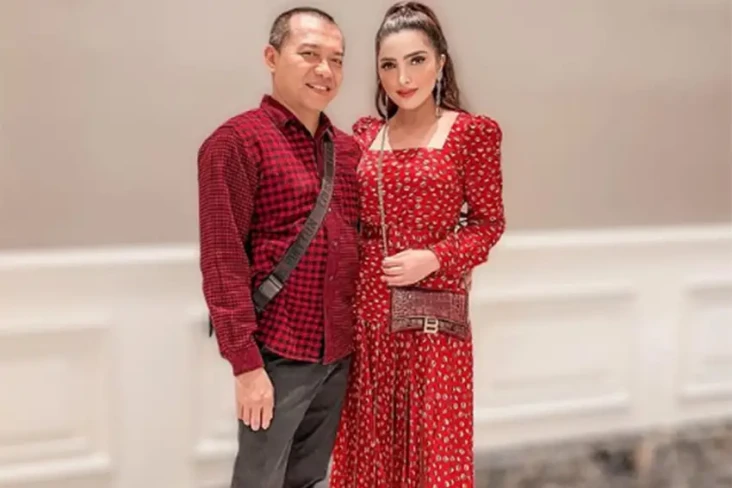 Sang Cucu Lahir Anang...
