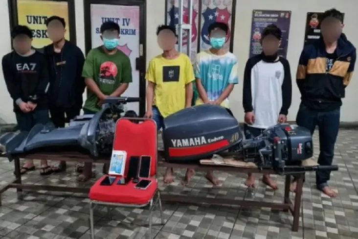 Komplotan 7 Maling Mesin...