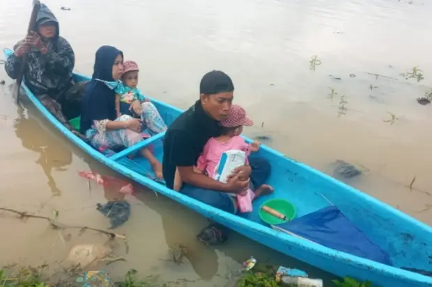 Bocah Penderita Atresia...