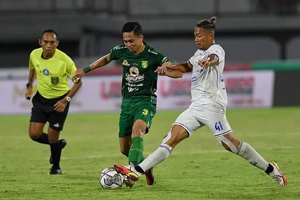 Hasil Persebaya vs Arema...
