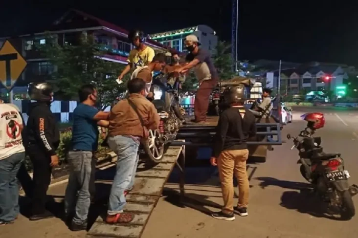 Balapan Liar Masih Terjadi,...