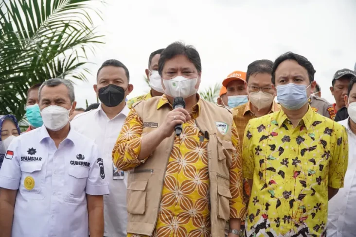 Airlangga Hartarto Terima...