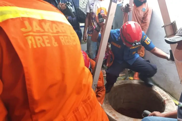 Tercebur ke Sumur Sedalam...