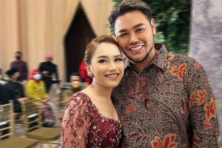 Kasih Amplop Tebal di...