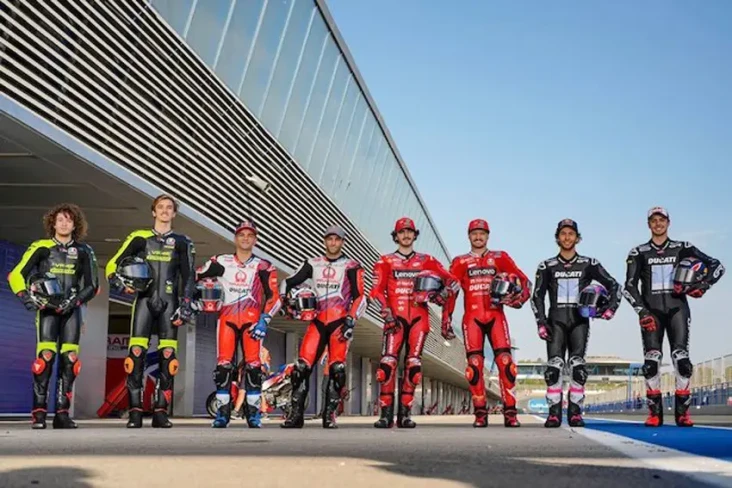 Ducati Punya 8 Pembalap...