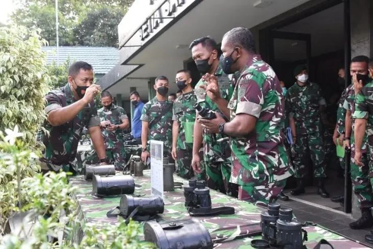 Pangdam Jaya Minta Yonif...