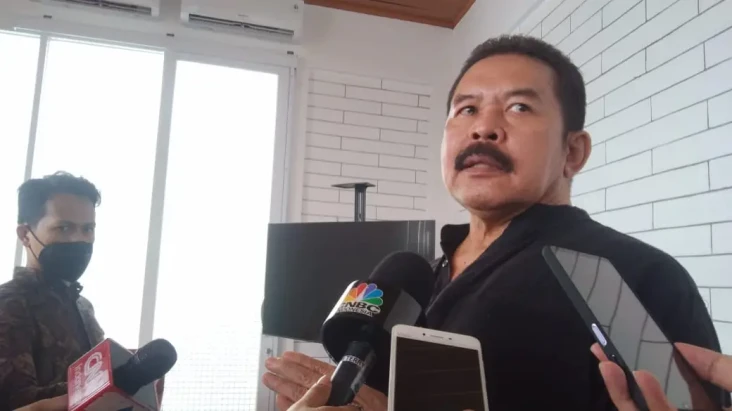 Terlalu Menyakitkan,...