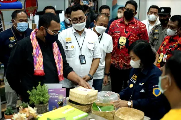 Bank Mandiri Terima...