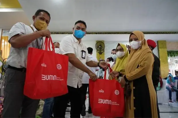 Bakti Sosial BUMN, Semen...