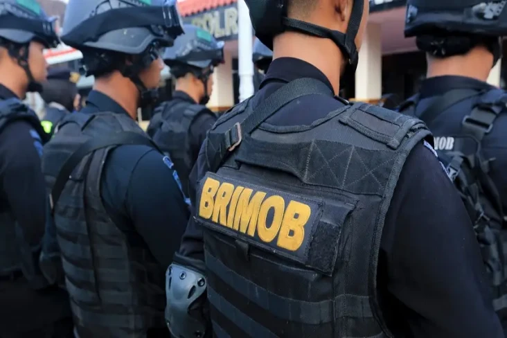 Anggota Brimob Briptu...