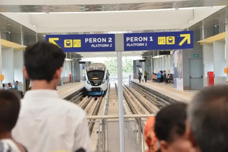 Tingkatkan Kinerja LRT...