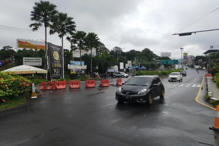 Urai Kepadatan, Siang...