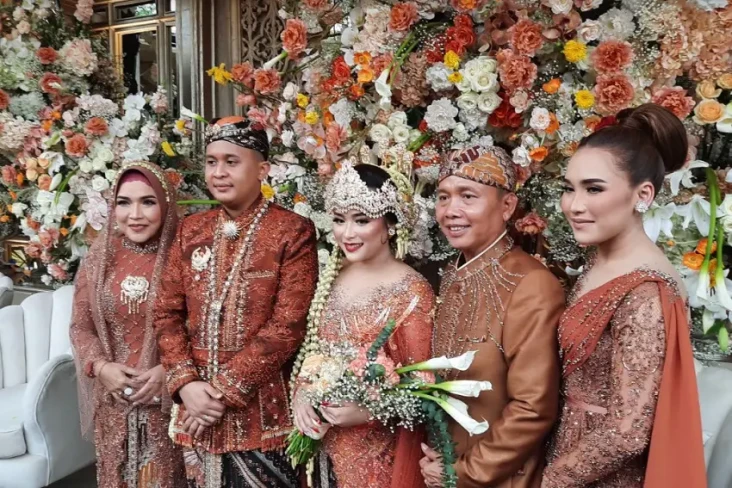 Ayah Rozak Habiskan...