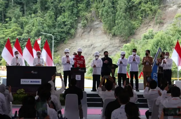 Jokowi Resmikan PLTA...