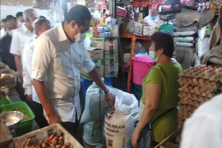 Mendag Lutfi Sidak Harga...