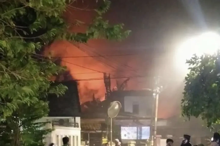 Rumah di Cilincing Terbakar,...