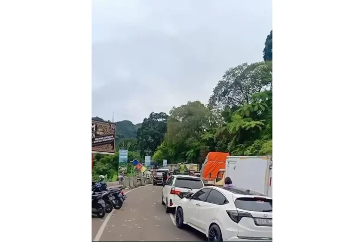 Ngeri! Jalur Puncak...