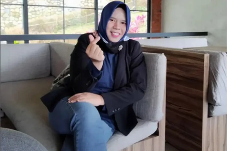 Rohimah Dicibir Menikah...