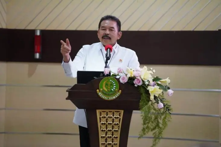 Tentukan Nasib Nurhayati,...