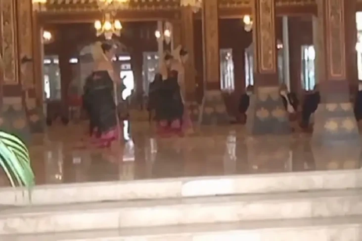 Jadi Putra Mahkota Kasunanan...