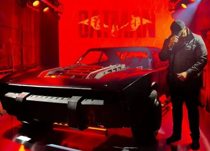 Kejutan, 1 dari 4 Batmobile...