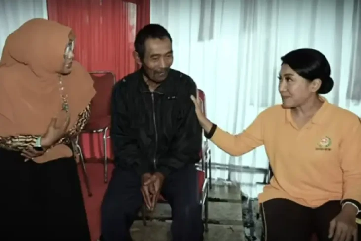 Kecele Acara Vaksinasi,...
