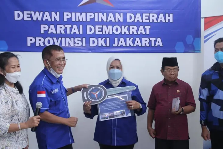 Syukuran Kantor Baru,...