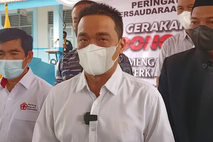 Jakarta Masih PPKM Level...